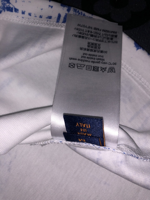 ブランドTシャツ角部分ディテール